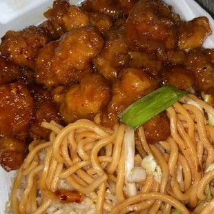 Regular and spicy orange chicken