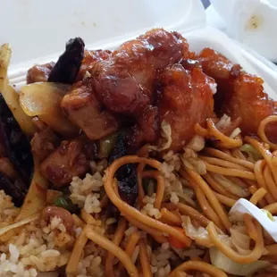 Orange chicken, spicy chicken and half rice &amp; chow mein w/ soda Yummmmmy!!!!