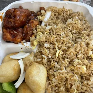 L3. General Tso's Chicken Lunch P3. Sweet and Sour Pork combo