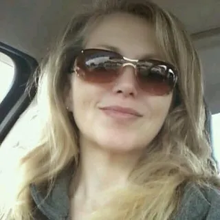 Vicki D.