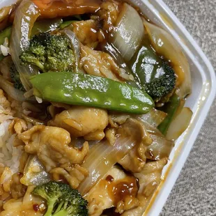 Szechuan Chicken w/ steam rice