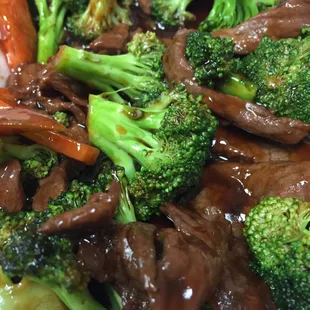 Beef and Broccoli was on point an Orange chicken !! Good fresh meals for great price !!!