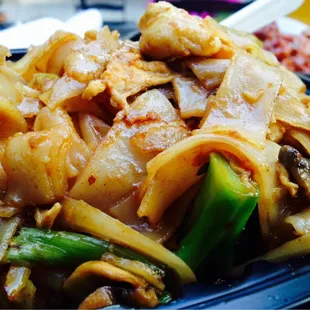 Pad Se Ewe. It&apos;s perfect noodle dinner.