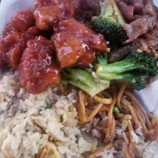 Beef broccoli, Orange chicken combo