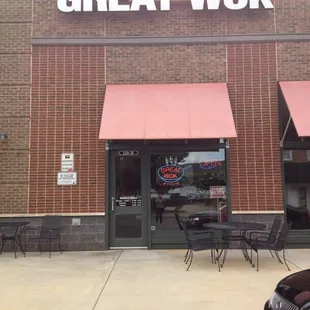 the front of a restaurant