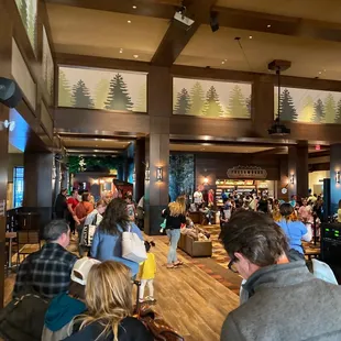 1.5 hours to check in after checking in online, the. Another hour to be able to enter the water park because they are at full capacity.