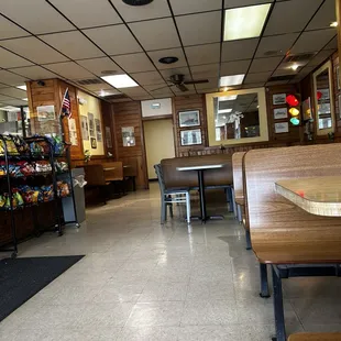 ramen and noodles, interior