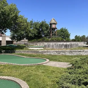 Mini golf course