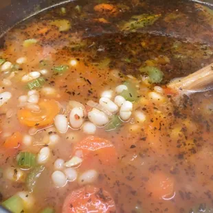 Homemade Garlic White Bean Soup