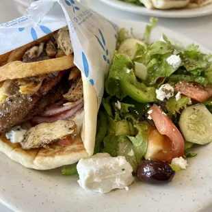 Hercules pita with salad