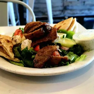 Basic salad with lamb