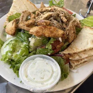 Greek salad with grilled chicken