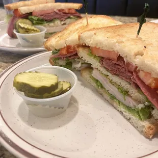 The Berlin   Club with corned beef, no bacon, gf bread.