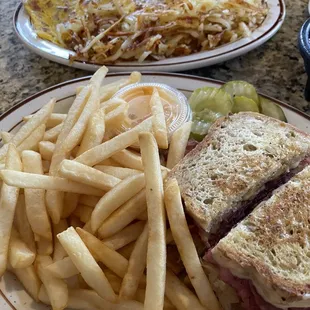 Meat lovers omelette and gluten free corned beef Reuben