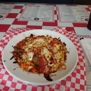 Deluxe baked pasta for lunch