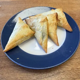 SPANAKOPITA (4pcs)