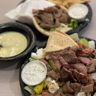 Combo Greek salad and gyro plate combo
