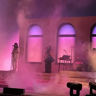 Khruaragbin at the Greek