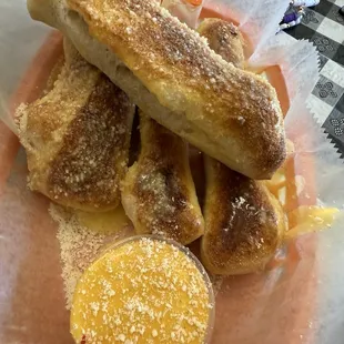 Addictive breadsticks!