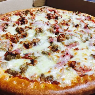 Just Got Garden Salad and Meat lover Pizza from Greek Town Pizza &amp; Grill it is awesome .. i cant wait to take pic