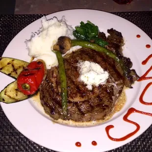 The food is really good and affordable, one of the best steaks I&apos;ve ever had. The staff is wonderful and the drinks are perfect.