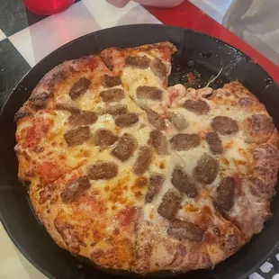Sausage pizza