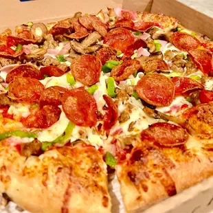 Greeks Greek&apos;s Special Pizza