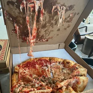 food, pizza