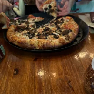 food, pizza