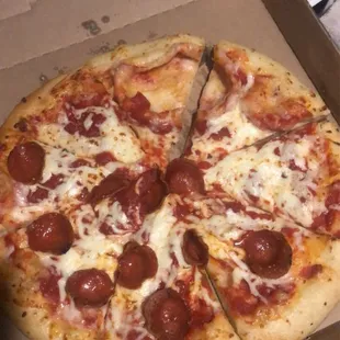 Small pizza, huge bubble... someone going to have a sad slice