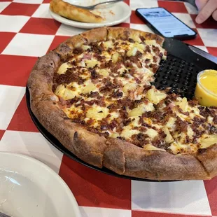 Hawaiian Pizza