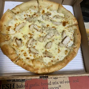 Suppose to be bbq chicken pizza, missing toppings