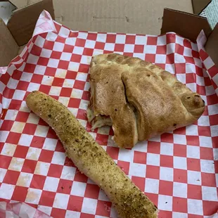Breadstick and half calzone