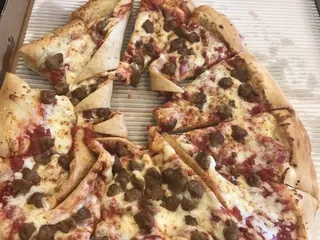 Greek's Pizzeria