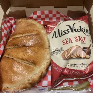 Ham &amp; cheese pizza shell