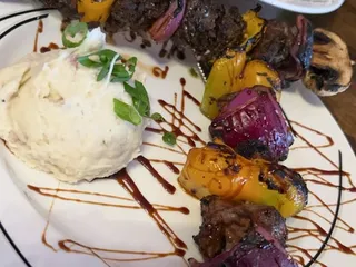 Legend’s Cocktail Lounge