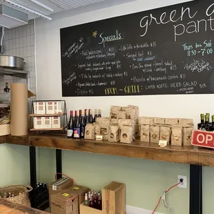 ramen and noodles, interior