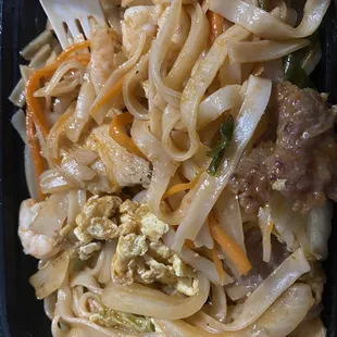 Pad Thai house special