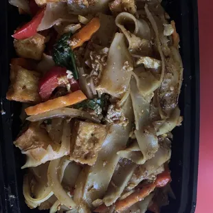 Drunken Noodle with tofu