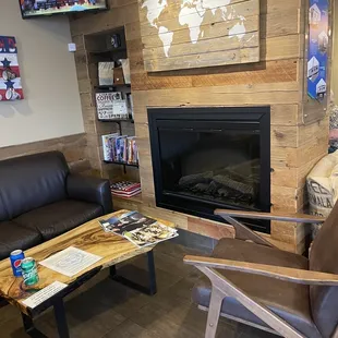 Sitting area with fireplace