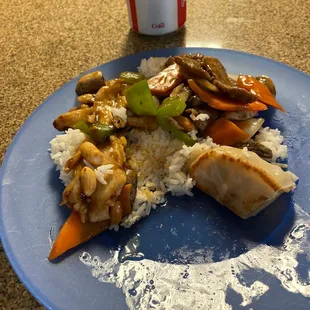 Fried dumpling, Kung pao chicken and beef with mushrooms