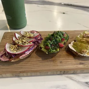 Toast flight and smoothie. SO GOOD!