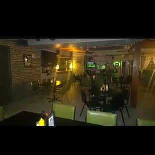 This is what a classy bar should look like