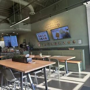 Entry, order line, menu board