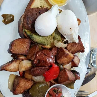 Chorizo benedict