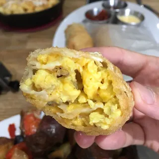 Breakfast Egg Rolls