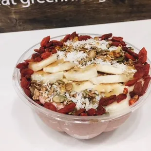 Our smoothie bowls are vegan and dairy free!