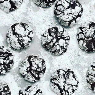 Chocolate Crinkle Cookies