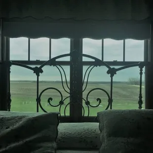 4 Bedrooms, 3 baths, 3 porches