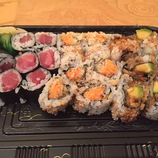 My sushi delivery arrived like this AND they forgot my salad :(